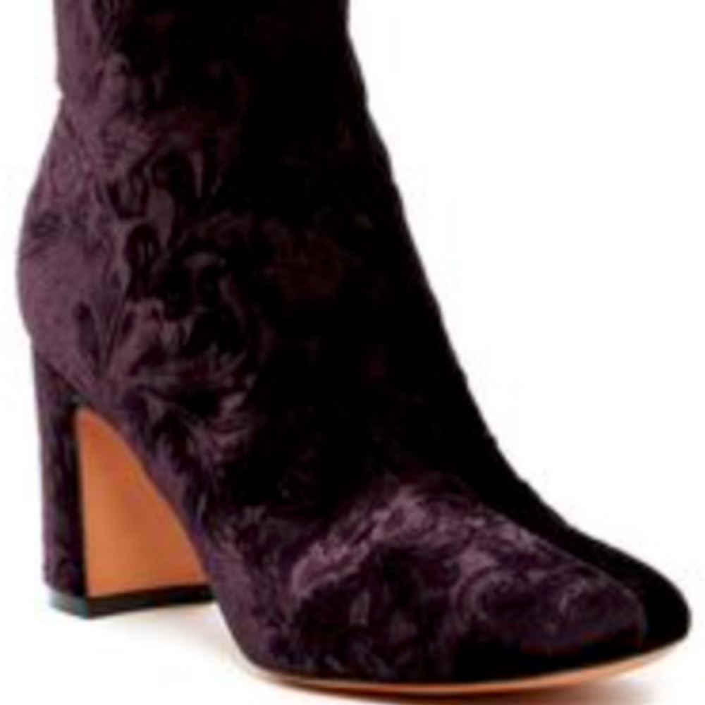 Marc Fisher LTD Grazie Velvet Bootie